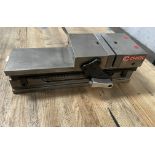 CHICK One-Lock Single Station Vise