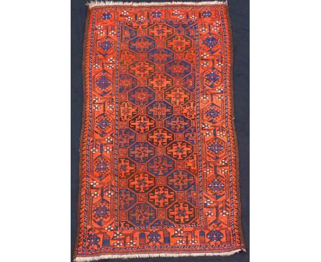 Belutsch Stammesteppich der Turkmenen aus Khorassan. Antik.159 cm x 95 cm. Handgeknüpft. Wolle auf Wolle. Naturfarben. Circa 