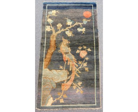 Bantou Bildteppich. Peking. China. Antik.150 cm x 80 cm. Handgeknüpft. Wolle auf Baumwolle. Wohl 100 - 120 Jahre alt. Zustand