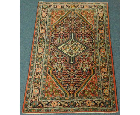 Saruk Teppich. Antik.160 cm x 103 cm. Handgeknüpft. Wolle auf Baumwolle. Möglicherweise Naturfarben. Circa 90 - 120 Jahre alt