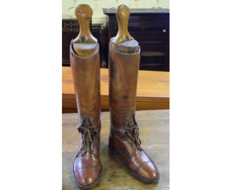 Two pairs of leather hunting boots, with trees, and a leather trunk (3)