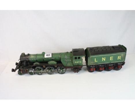 Large Metal Model of the Flying Scotsman Locomotive and Tender L.N.E.R 4472, total length 66cms approx