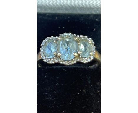 9ct Gold ring set with 3 aquamarines &amp; diamonds Size Q 2.9g 
