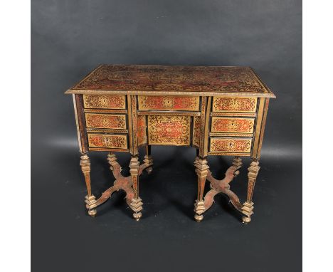 Nicolas Sageot (1666-1731) - Attributed, Bureau Mazarin, on 8 concave feet with X-connections, rectangular body with outlawed