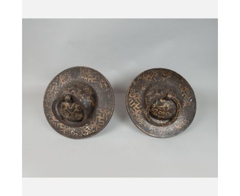 Two chinese door knocker , Iron with etched decorations , circular shape , a pair , 30 cm , Qing Dynasty