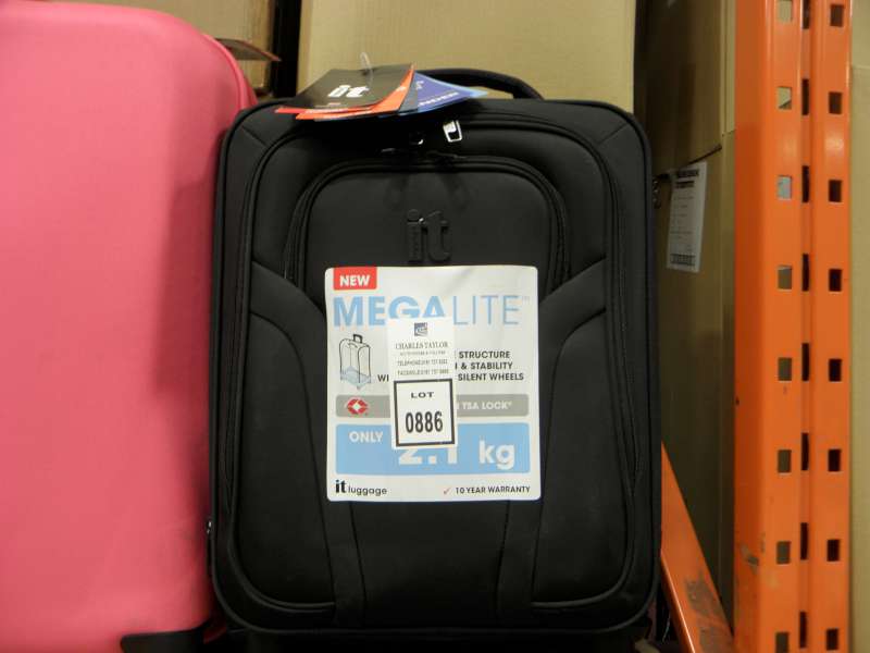 it luggage 2.1 kg