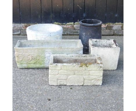 A reconstituted stone garden trough, together with four various garden pots (5)trough- 67w x 25d x 24hcm 