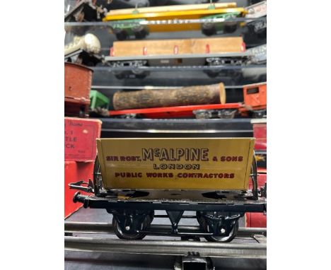 A mixed Lot of Hornby Meccano tin-plate Gauge O, boxed level crossing a semaphore signals, plus(4700g)Private Owner Grimley D