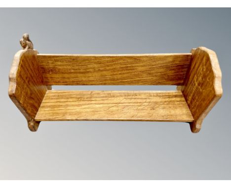 Squirrelman : A Wilf Hutchinson English oak book trough, width 47 cm.