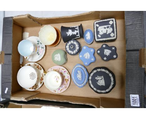 A mixed collection of items to include Wedgwood jasperware, floral cups &amp; saucers etc 