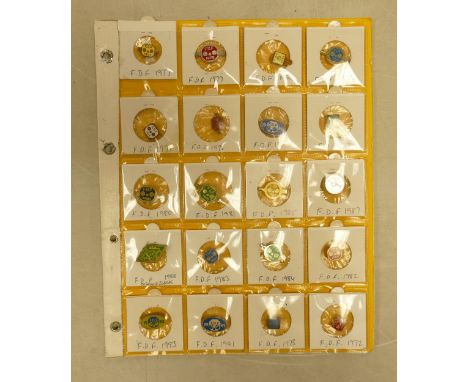 English Bowling club enamel&nbsp;badges x 20 on one page. This is one lot of 15 similar lots offered by us today.