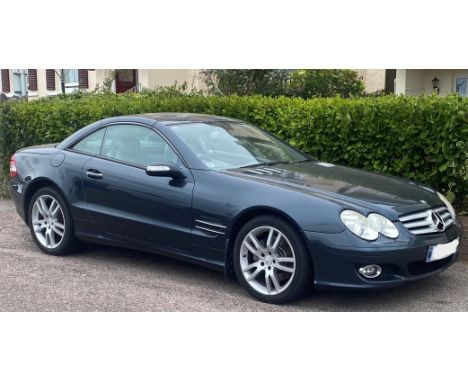 2006 Mercedes-Benz SL350***The current registration number on the car is B8 TUX which will taken off the car by the vendor wh