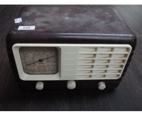 A vintage Ultra radio receiver, no T401 in Bakelite case (collectors item only)