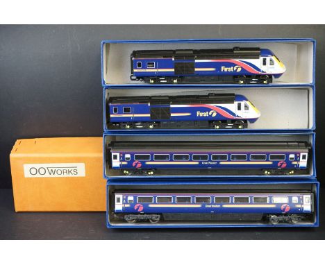 Hornby OO gauge First 43042 2 x locomotive and 2 x coach set plus a OO Works Pullman Observation Car, all in custom boxes (5)