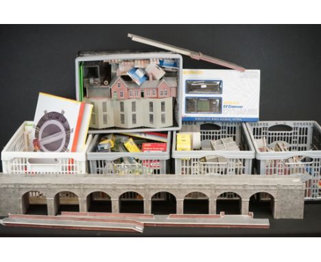 Collection of OO gauge model railway accessories to include built and unbuilt card trackside buildiings, boxed Hornby Skaleda