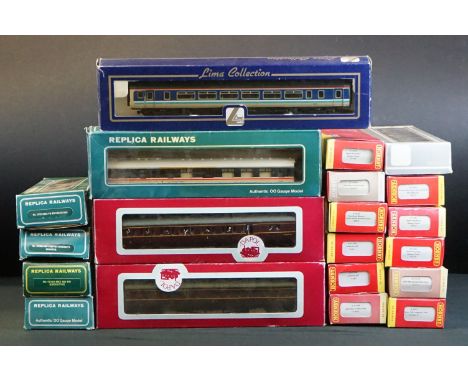 20 Boxed OO gauge items of rolling stock to include 11 x Hornby featuring R4160B GWR Mk3 1st Class Coach 41006, R4284 Royal H