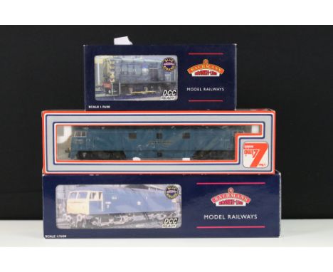 Three boxed OO gauge locomotives to include 2 x Bachmann (32111A 08 Diesel Shunter 08375 BR Blue hinged door type and 32801 C