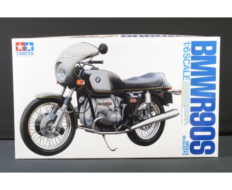 Boxed Tamiya 1:6 Big Scale 8 Item 16008 BMW R90S plastic model kit motorcycle, complete and unbuilt, with instructions 
