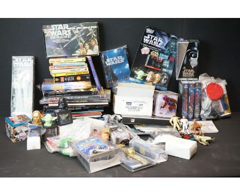 Star Wars - Large collection of Star Wars ephemera and collectables to include boxed Estes A Wing Fighter model kit, hardback