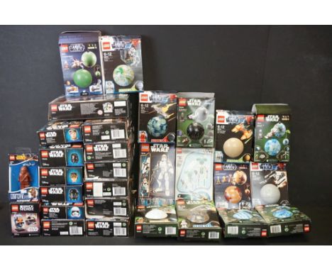 Lego - 13 Boxed to Buildable Star Wars Lego Figures 75524 Chirrut Imwe, 755 Baze Malbus, 75117 Kylo Wren, 75109 Obi-Wan Kenob