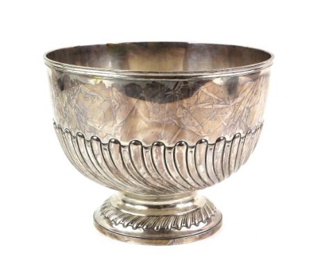 Edward VII Scottish silver punch bowl with half gadrooned decoration, on round foot, by George Edward &amp; Sons, Glasgow, 19