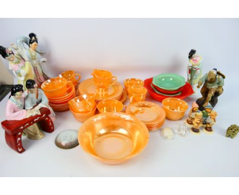 Pyrex, Fire-King, Goebel, Other - A collection of miscellaneous ceramic dishes, Asian figures,  and similar. Lot includes 5 x