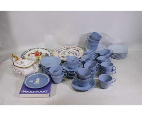 Grindley, Spode, Wedgwood, Swinnertons, Other - A Grindley Lupin Petal blue ceramic tea ware set, in excess of 50 x pieces. 2