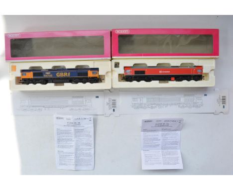 Two Hornby OO gauge Diesel Electric train models, R2652 Class 66 Co-Co "Blue Lightning" and R 2935 DB Schenker Class 59, both
