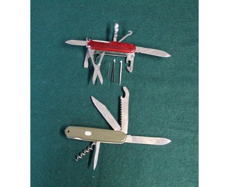 Victorinox Officer folding pocket knife with 8 blades and a lighter and a Victorinox Mauser with 5 blades (2)