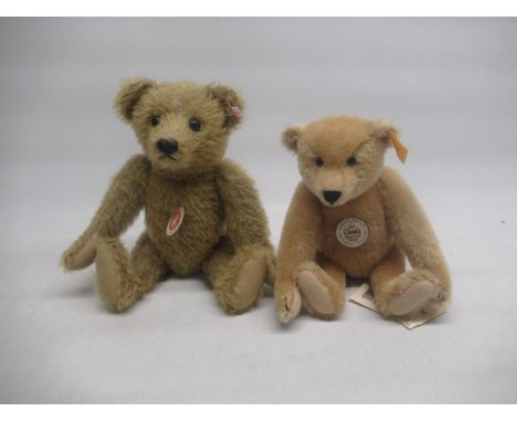 Steiff Classic 1905 replica Richard Steiff teddy bear in blonde mohair, H25cm, and a Steiff Growler Bear in blonde mohair, H2