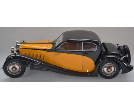 Built Pocher Models 1/8 scale Bugatti 50T 1933 mixed media model, no instruction manual, poseable front wheels, removable pan