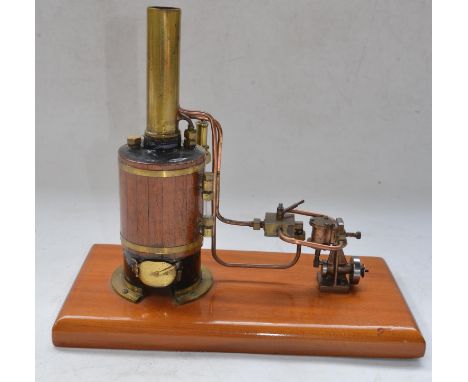 Steam powered stationary engine model, metal and wood construction, no makers marks possibly scratch built, base W29.5cm D14.