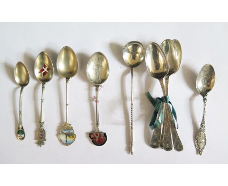 A Set of Four Bright Cut Silver Teaspoons and others including enamel collectors' spoons, 133g 