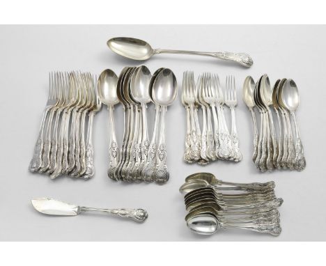 A COLLECTED OR HARLEQUIN PART SERVICE OF VICTORIAN KINGS PATTERN FLATWARE (diamond shell heel) to include:- 9 table spoons, 1
