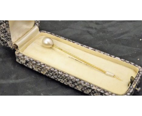 A Ciro pearl stick pin 