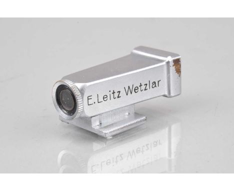 An E Leitz Wetzlar WEISU 3.5cm Finder, chrome, some wear/scratch to chrome on L/H front edge, elements G, light misting