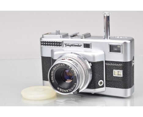 A Voigtländer Vitessa T Rangefinder Camera, shutter sluggish in slow speeds, light cell responsive, rangefinder functions, bo