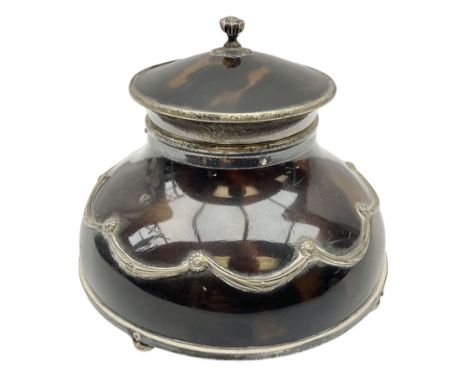 Edwardian silver and tortoiseshell inkwell by William Comyns &amp; Sons, the domed hinged cover with bud finial opening to re