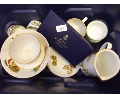 A group of Royal Worcester Evesham oven to table ware - Herbs and Wild Harvest