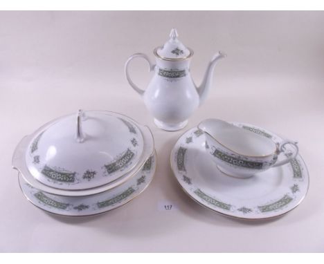 A Grafton "Richmond" dinner service, including 1 coffee pot, 1  gravy boat, 1 milk jug, 1 sugar bowl, 1 cake/bread plate,1 tu