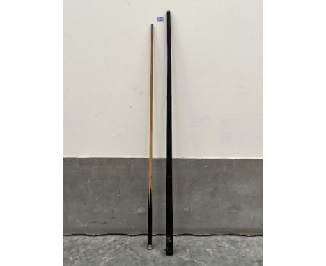 A vintage Riley snooker cue in metal case
