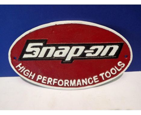 Cast iron Snap-on tools sign, L: 25 cm. UK P&amp;P Group 2 (£20+VAT for the first lot and £4+VAT for subsequent lots) 