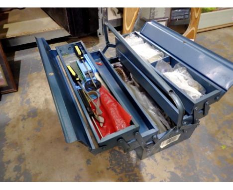 Metal cantilever toolbox and contents. Not available for in-house P&amp;P 