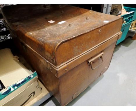Vintage red painted tin travel trunk. Not available for in-house P&amp;P 