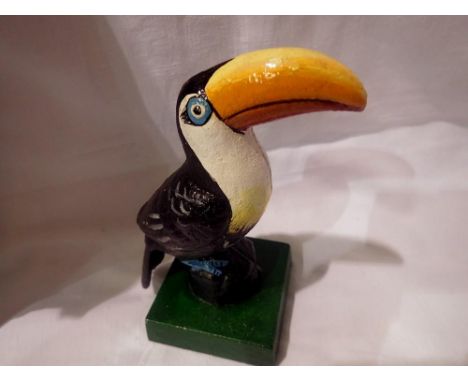 Cast iron Guinness Toucan door stop. UK P&amp;P Group 2 (£20+VAT for the first lot and £4+VAT for subsequent lots) 