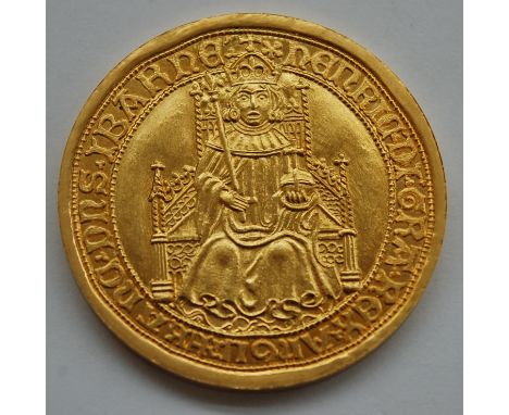 Great Britain, 9ct gold copy of the first sovereign coin struck in 1489 for Henry VII, dia. 4cm, 31.5g (1)