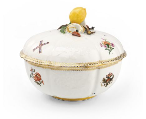  A Rare and Important Soup Tureen from the St Andrew ServiceMEISSEN MANUFACTORY, 1780-1796 Diameter 22 cm. Of traditional rou