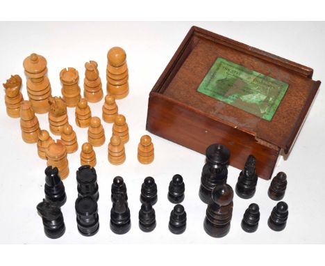 Box containing an ebonised vintage chess set of Staunton type pattern