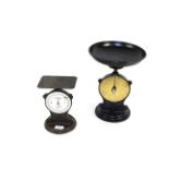 A Salters Family Scales No. 150 to weight 14lbs with a brass face, and a Salter No. 25 set of