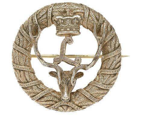 Seaforth Highlanders Victorian 1900 Edinburgh hallmarked silver Officer’s plaid brooch.A very fine quality silver example by 